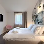 別荘 Villa-veritas