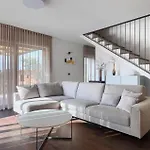 Villa-veritas *