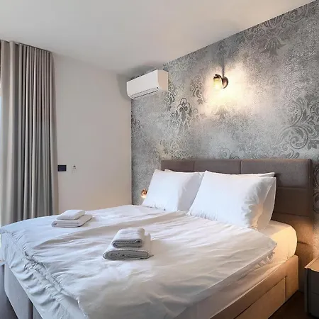 Villa-veritas