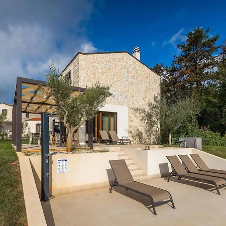 Villa-veritas Holiday home Visnjan